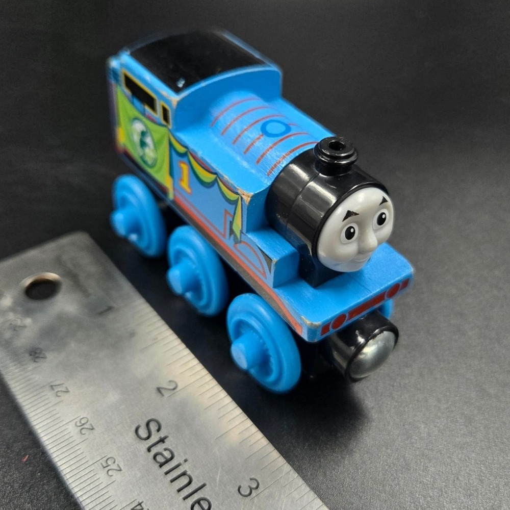 Thomas & Friends Wooden Railway Animal Park Thomas Blue Train Engine GGH25